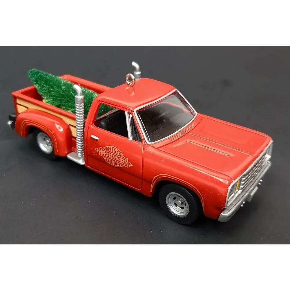 Hallmark Keepsake Ornament 2000 1978 Dodge Li’l Red Express Truck #6 In Series
